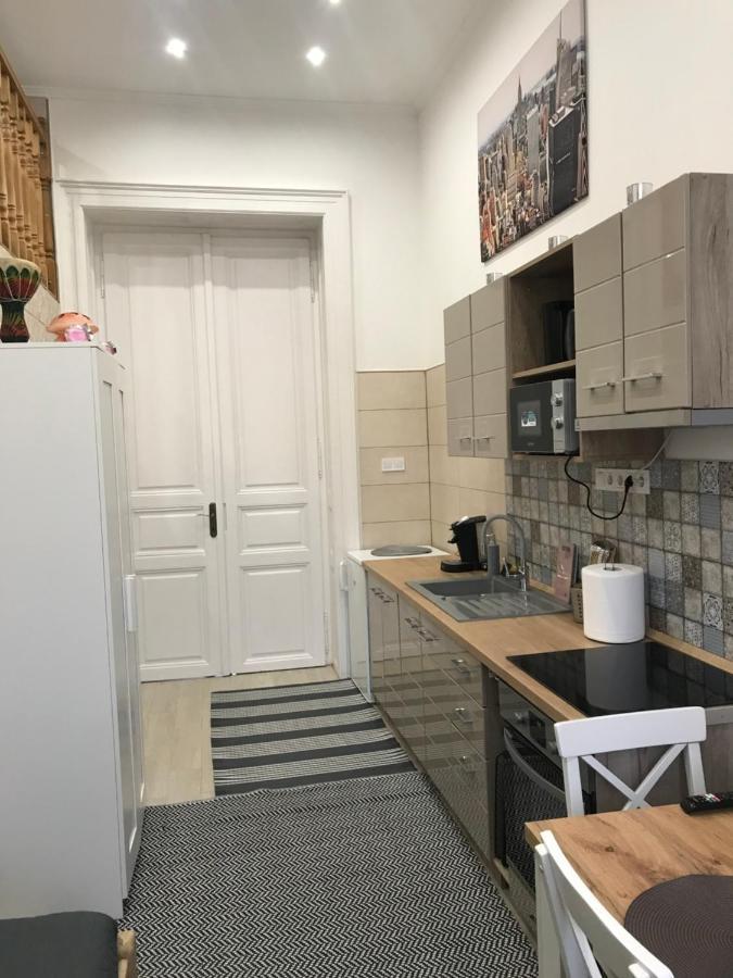 Mora Apartman 2 Кишкунфеледьхаза Экстерьер фото