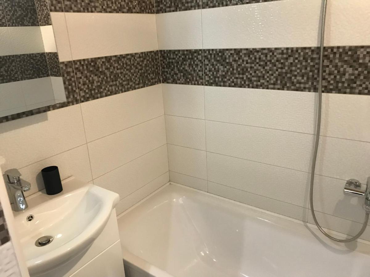 Mora Apartman 2 Кишкунфеледьхаза Экстерьер фото