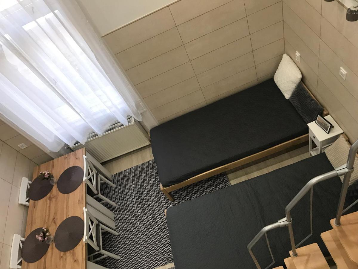 Mora Apartman 2 Кишкунфеледьхаза Экстерьер фото