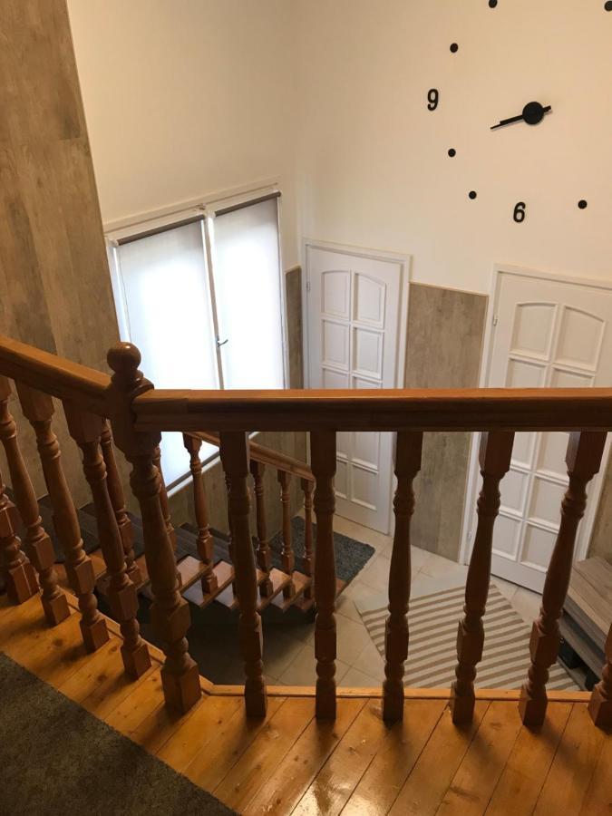 Mora Apartman 2 Кишкунфеледьхаза Экстерьер фото