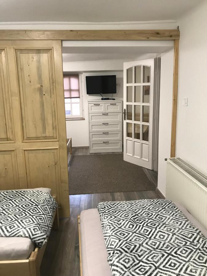 Mora Apartman 2 Кишкунфеледьхаза Экстерьер фото