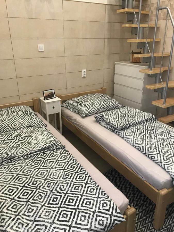 Mora Apartman 2 Кишкунфеледьхаза Экстерьер фото