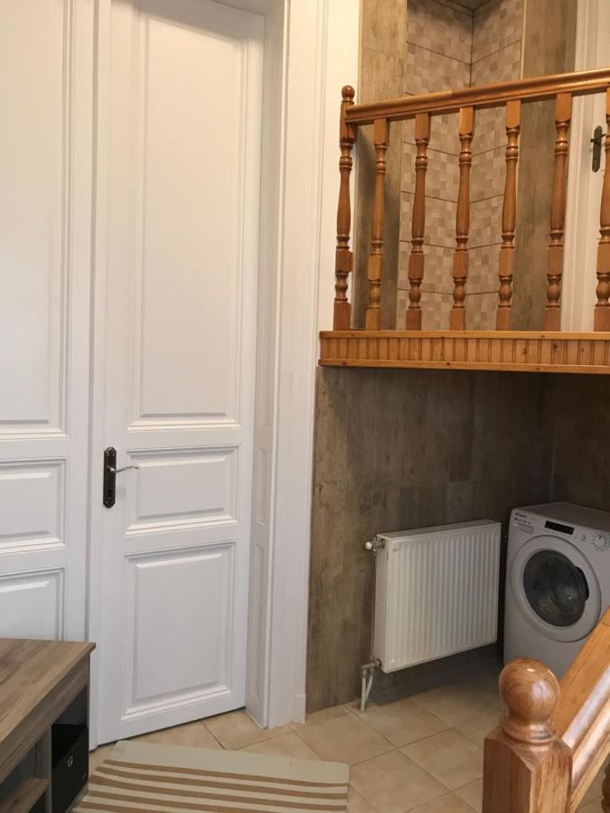 Mora Apartman 2 Кишкунфеледьхаза Экстерьер фото